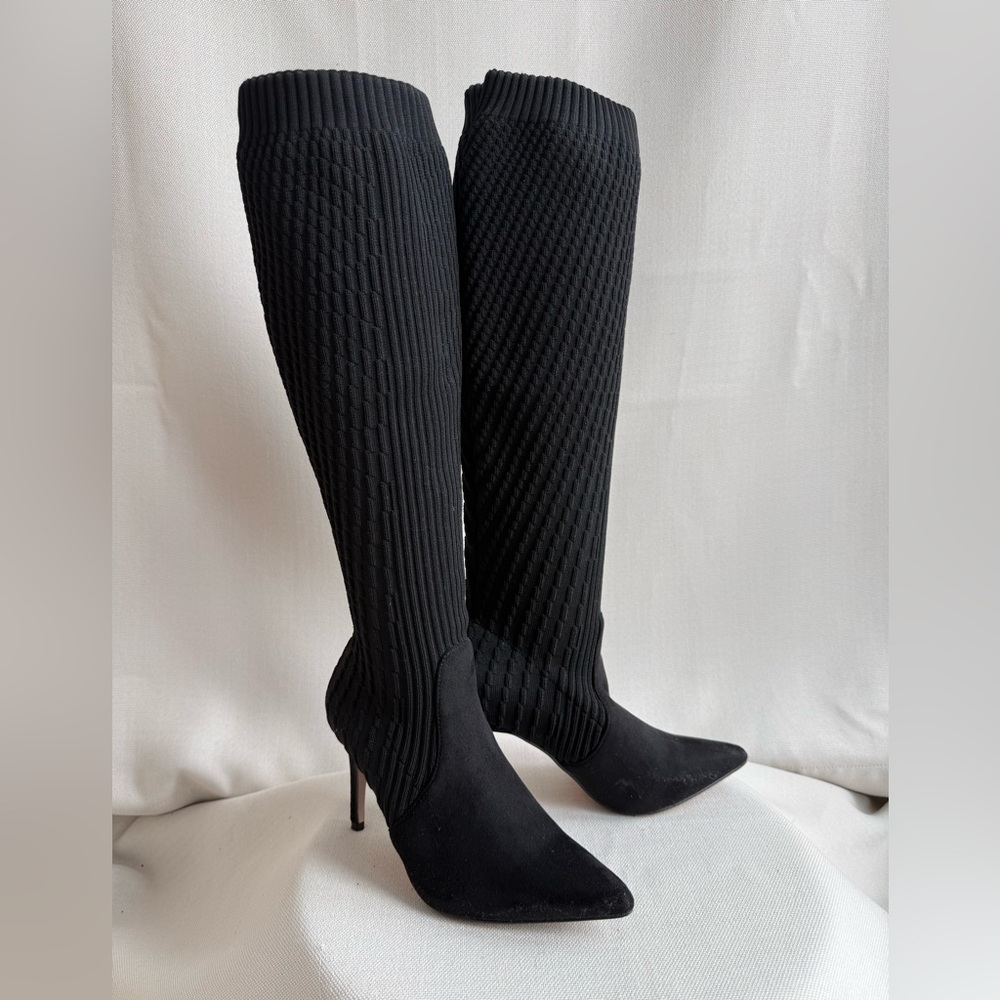 Stretch Black Textured Heeled Boots! Knee high!